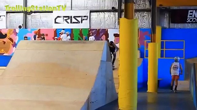BEST FAILS & Funny Videos 2014 #4 Epic Fail Compilation - YouTube (360p)