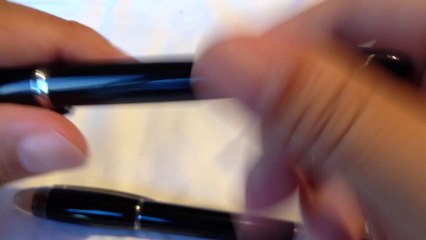 Comparing the MontBlanc Starwalker fineliner pen to a cheap imitation