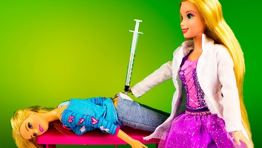 Барби Доктор Видео с куклами Укол Принцессы Дисней Феи