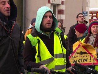 Notre-Dame-des-Landes: démonstration de force des opposants sur le périphérique nantais