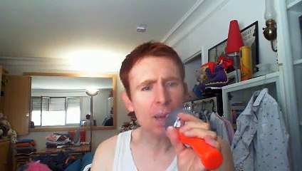 Wiwi égratigne "black cat" de Raffaella Carra