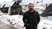 Patnos'ta Kar Yüzünden Halı Sahanın Çatısı Çöktü