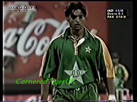 Sourav Ganguly Dancing (MUJRA) In Front Of Shoaib And Wasim Akram