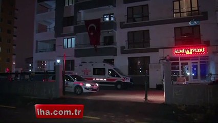 Otomobil paramparça oldu, sıkışan sürücüyü itfaiye kurtardı!