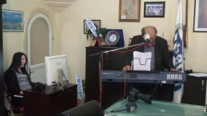 Patrondan Gazete Çalışanlarına Canlı Müzikli Motivasyon