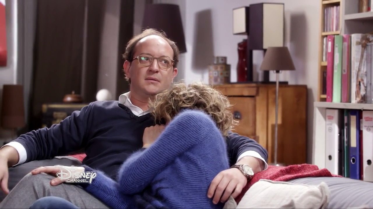 Mère et fille : Ya pas dâge, Collée, Ultrasons & Mauvaise explication Sketchs en entier