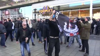 Köln'de Yılbaşında Yaşanan Cinsel Taciz Olayları Sokakları da Hareketlendirdi