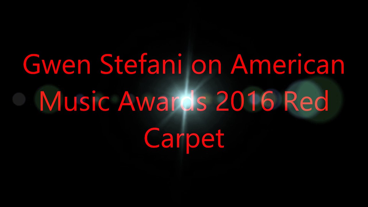 Gwen Stefani on American  Music Awards 2016 Red  Carpet