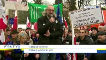 Polonya'da Halk Yine Sokaklarda