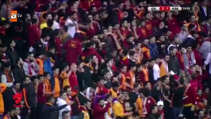 Umut Bulut'un Karşıyaka Maçında Bomboş Kaleye Kaçırdığı Gol