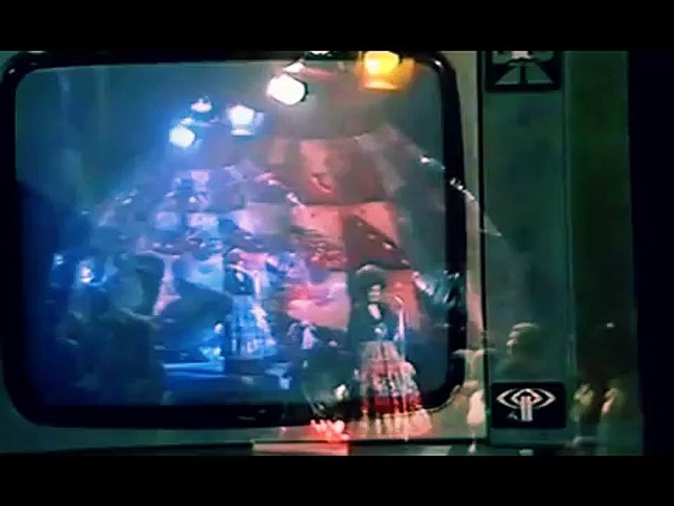 Shirley Bassey - SOMETHING (1970 Live - Top Of The Pops)