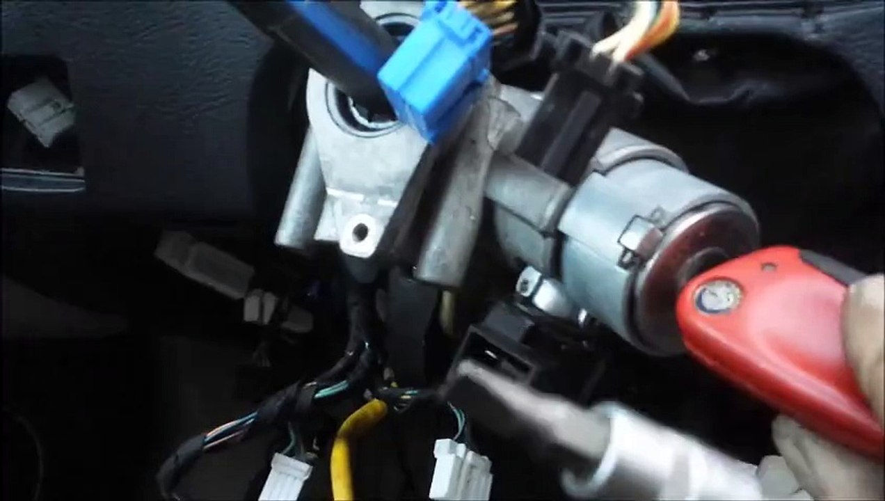 PKW AUTO ZÜNDSCHLOSS AUSBAUEN