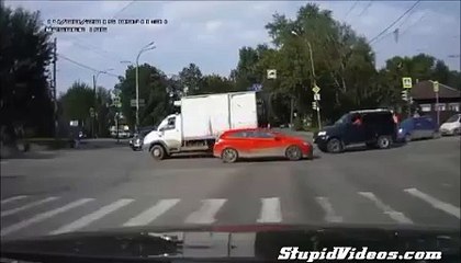 Instant Karma for Bird-Flipping Driver