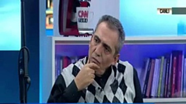 Yavuz Bingöl '' Sanatçılar muhalif mi olmalı '' sorusunu cevaplayamadı