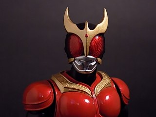 S. H. FIGUARTS KAMEN RIDER KUUGA RENEWAL ACTION FIGURE REVIEW