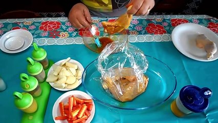 افخاض دجاج فى الفرن مع الجزر والبطاطس Cuisses de poulet dans le four avec carottes pommes de terre