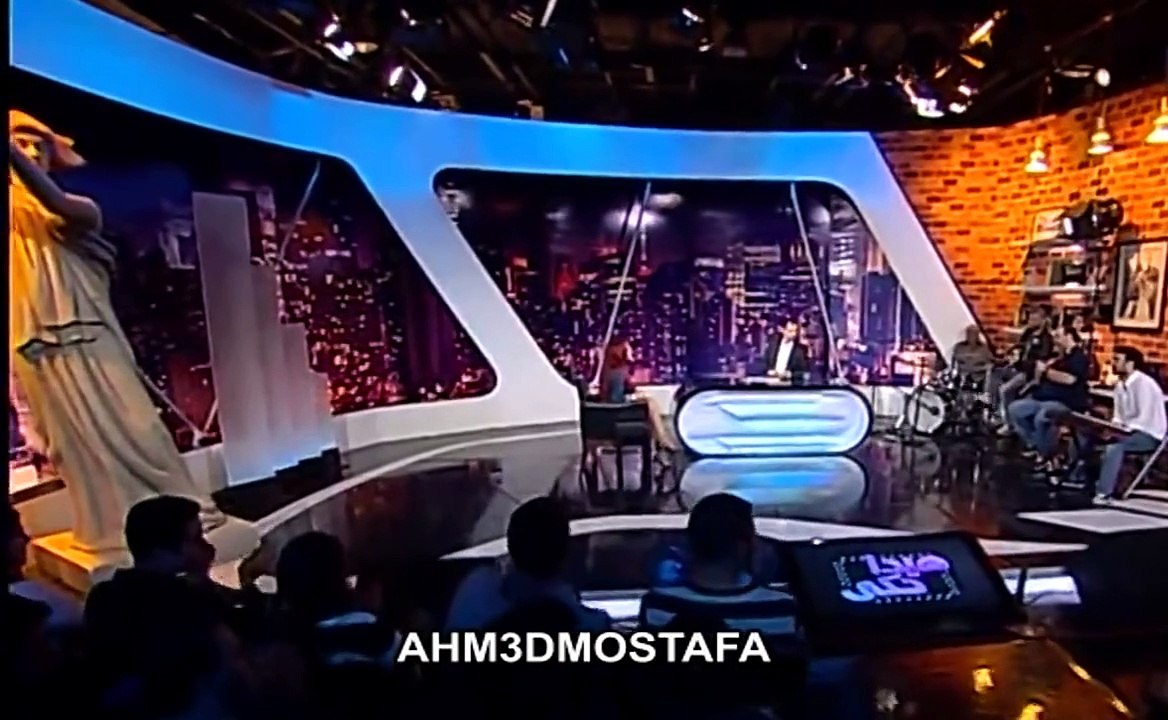 Haifa Wehbe هيفاء وهبي ׃ هيفاء وهبي تشير على مؤخرتها وتقول لكارهيها Kiss MY! في برنامج هيدا حكي HD