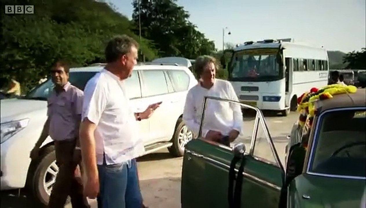 Doing a Ganesh on their cars Top Gear Christmas Special 2011 BBC