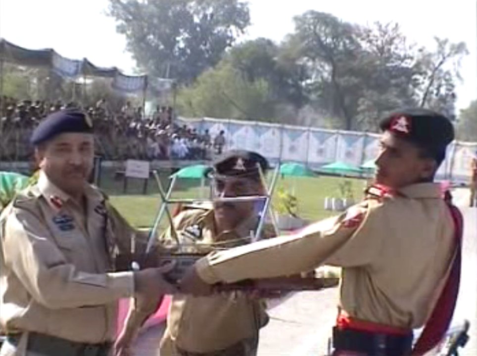 My Brother Anwar Shahid Achieve First Position In Assault Course And Getting Prize On The Day Of Passing Out Parade. (Video 2007).