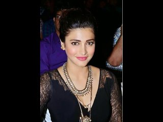 Pics of incredible Shruti Haasan in black