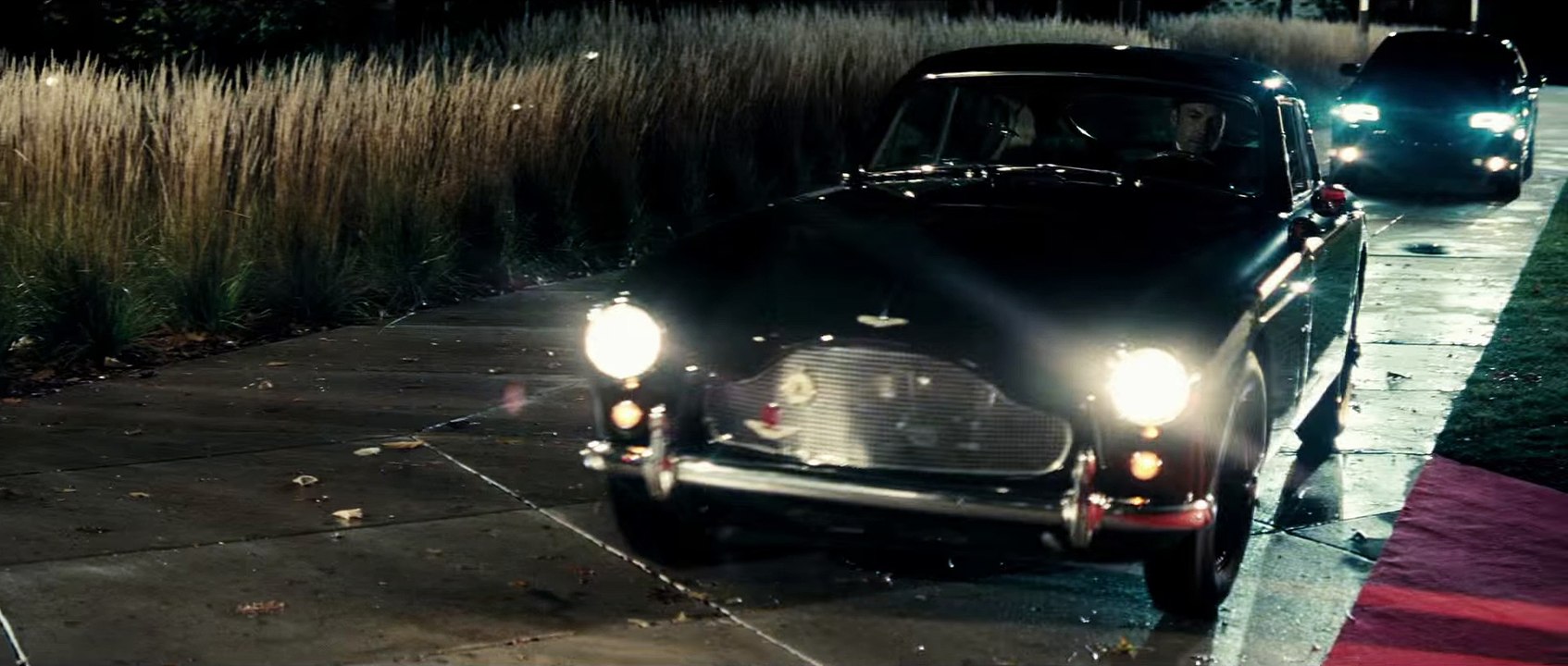 Batman v Superman Dawn of Justice - Bruce Wayne meets Clark Kent