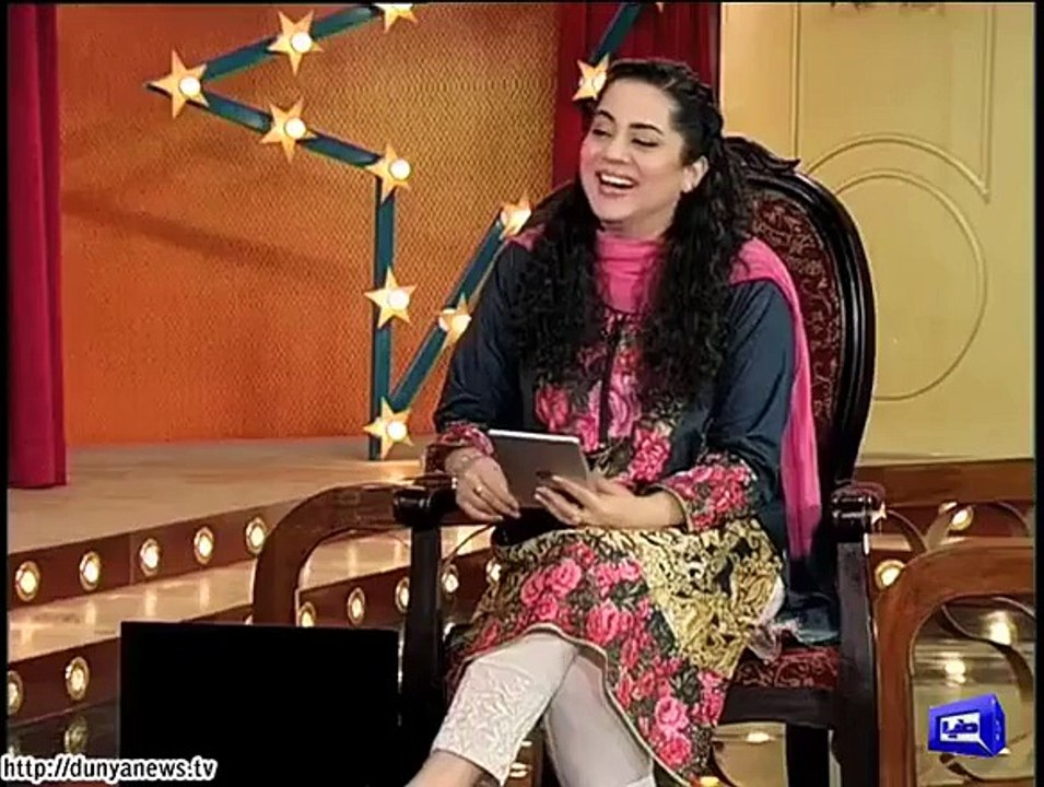 Gutter p qaim ali shaha ki photo bnaany waly ke bry mein azizi Izhar e khyal krt