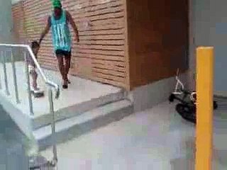 Amazing 2-Year-Old Skateboarder Shows His Skills(whatsapp9.com).mp4