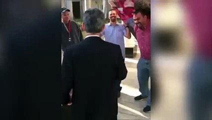 Ramos Allup saca cuadros de Chavez y Maduro de la Asamble nacional