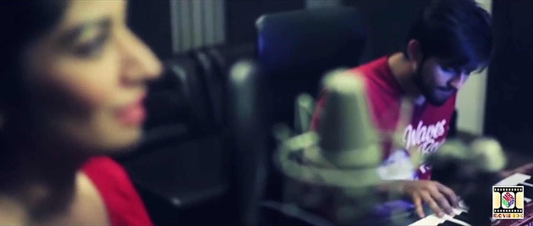 ROMANTIC MEDLEY 2 - OFFICIAL VIDEO - SARMAD QADEER & FARHANA MAQSOOD