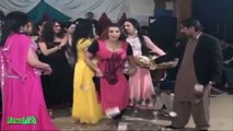 Beautiful Pakistani Girl Live HD Wedding-Shadi Dance-Mujra