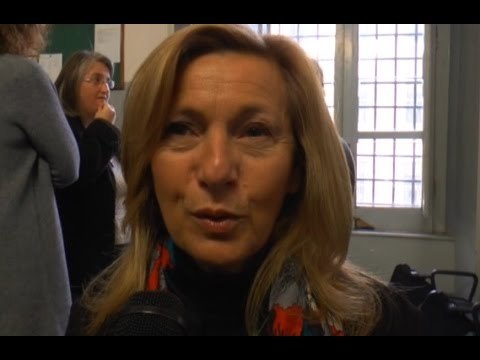 Napoli - Ciro Vive , la madre di Esposito presenta il libro ai detenuti (09.12.15)