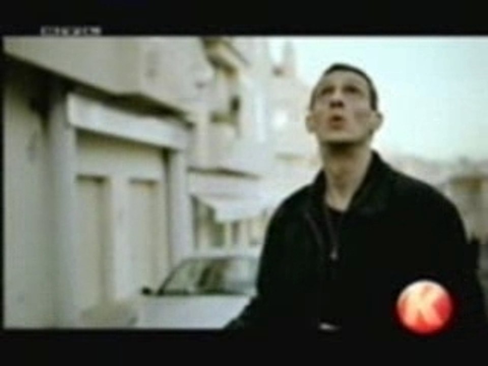 pub boule de bowling reprise de tête