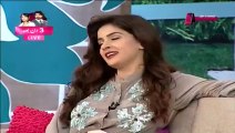 Saba Qamar Mimics Pakistani Actresses & Politicians in a Live Show