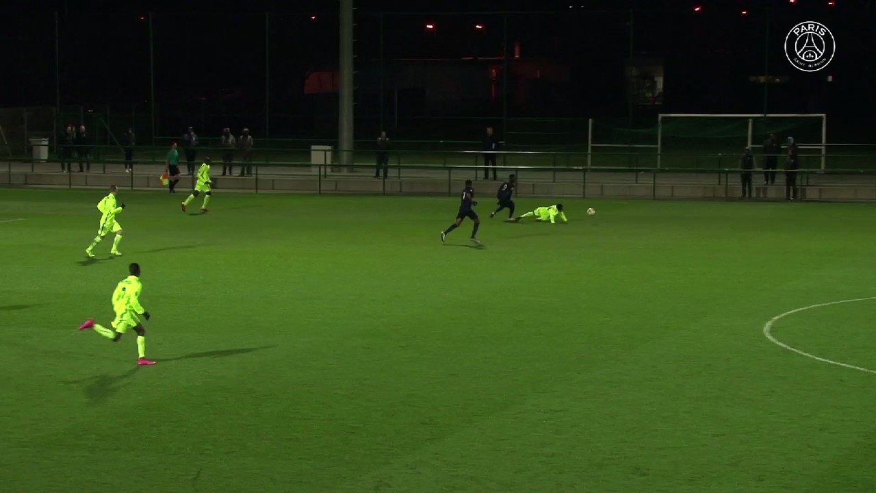 Le joli lob de Jean-Kevin Augustin
