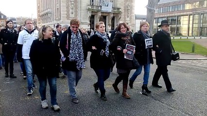 Un an après, une marche pour les victimes des attentats de 2015
