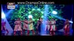 Pakistani Model Amna ilyas dancing in Lux style awards