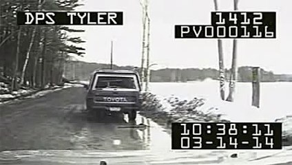 Неведомая тварь напала на полицейского! (())  A mysterious creature attacked the police !