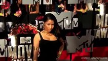 Nicki Minaj Goes BRALESS & Flaunts BOOBS While Debuting The Hills On The SNL With The Weeknd