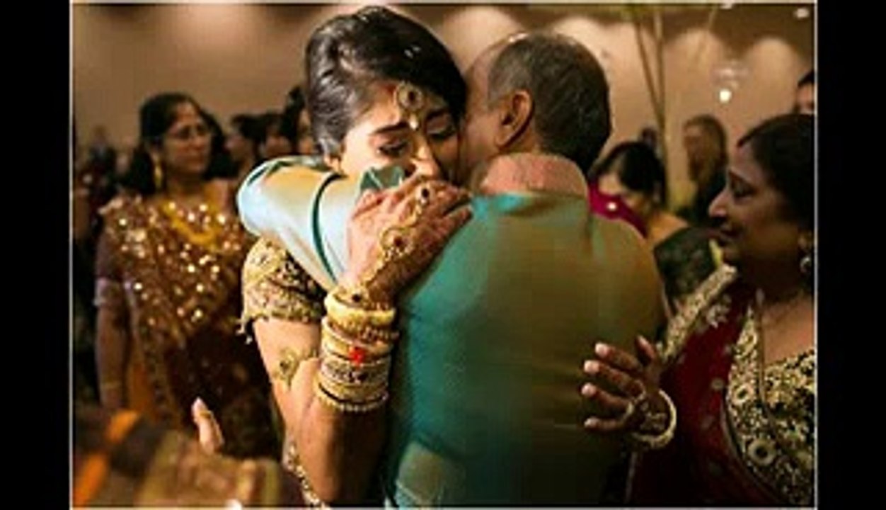 Beti Bojh Nehe hey - بیٹی بوجھ نہیں ہے - A Sentimental Daughter Mother Video