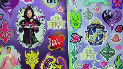 New Descendants Design & Style Charm Bracelet Set. DisneyToysFan.