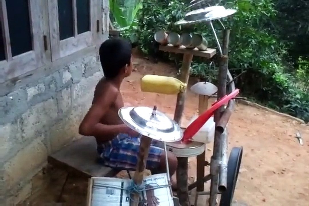 little DJ performing