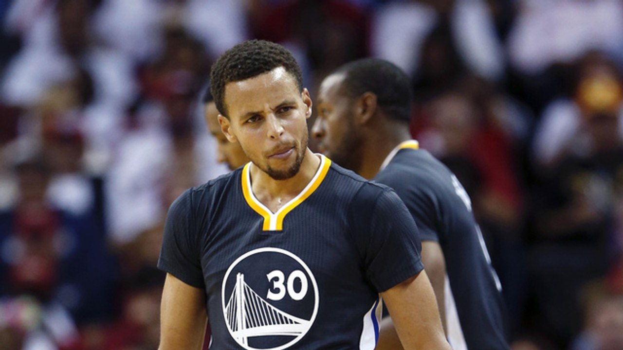 For Three: Curry Explodes for 53 in Win
