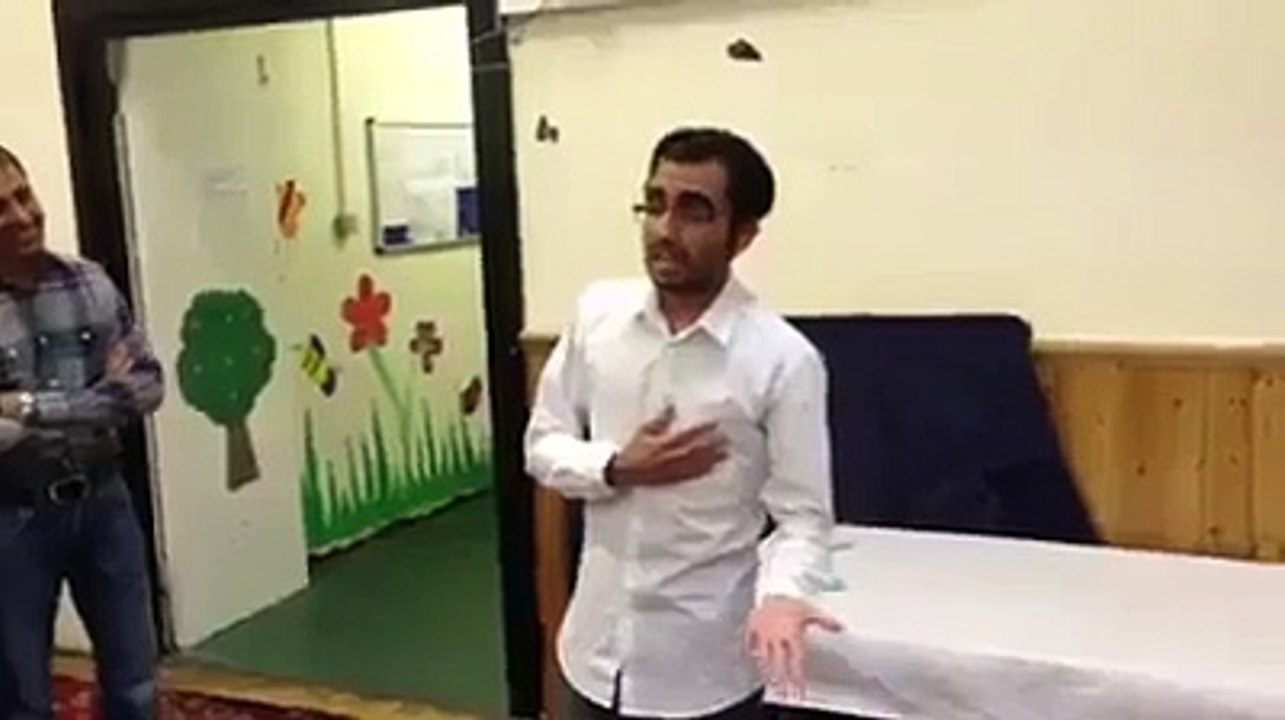 Funny parody of Pakistani Politicians by a boy - Watch or Download _ DownVids.net