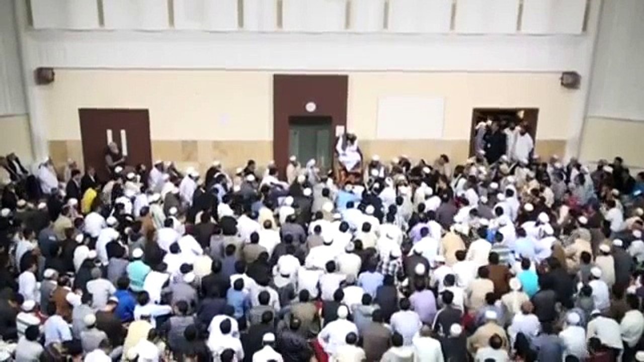 Maulana Tariq Jameel Narrates a Funny Real Story During Nikaah