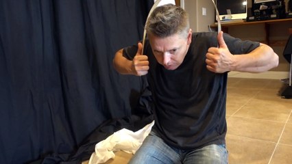 DECAPITATED HEAD HALLOWEEN SCARE PRANK - HOW TO PRANK*