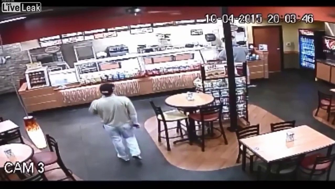Subway Robbery Thwarted by Off-Duty LiveLeaker