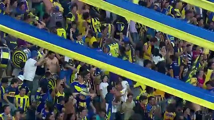 Chapéus para todos. com direito a golo e apuramento as meias da taça sul americana!