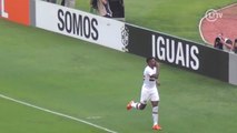 Michel Bastos faz gesto polêmico para torcida do São Paulo após gol