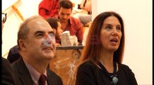 Hapet salloni i artistëve bashkëkohorë shqiptarë - Ora News- Lajmi i fundit-