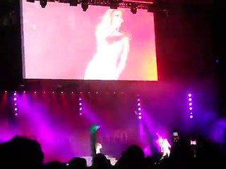 Iggy Azalea messes up duet w/ JLo(Actin Like That). Must see!